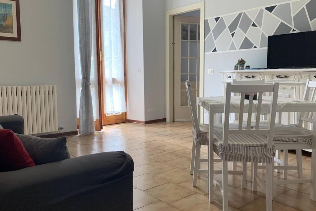 La Casa Del Nonno Apartment Omegna Luaran gambar
