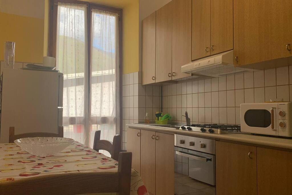La Casa Del Nonno Apartment Omegna Luaran gambar
